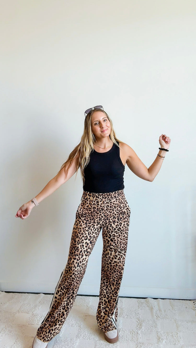 Dream Leopard Yoga Straight Leg Pants