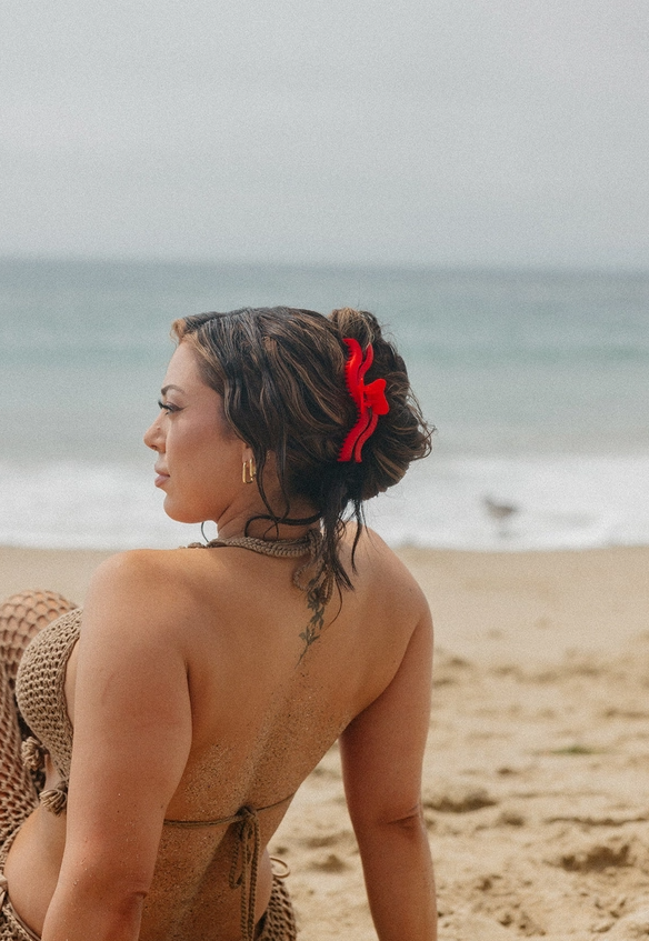 Kaxi Hold Everything Wavy Claw Clip | Multiple Colors