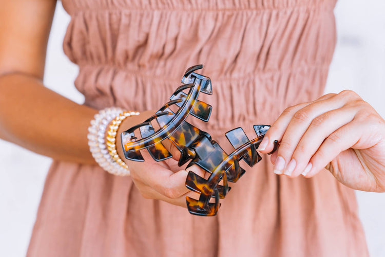 Teleties Classic Hair Clip: Tortoise